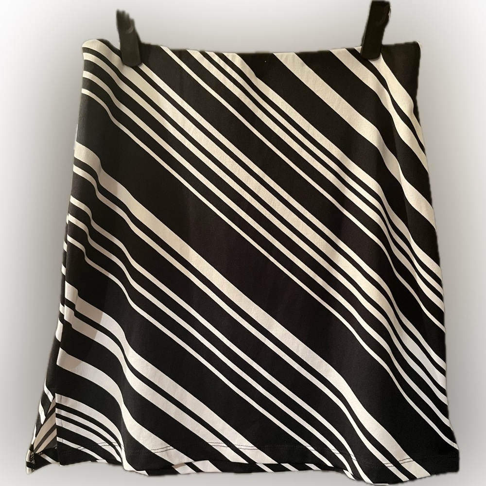 White House Black Market Monochrome Striped Skirt size medium